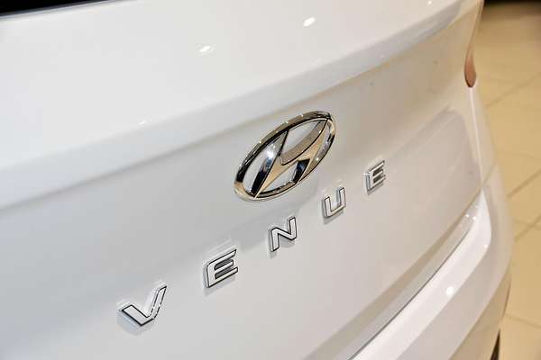 2024 Hyundai Venue Active QX.V5