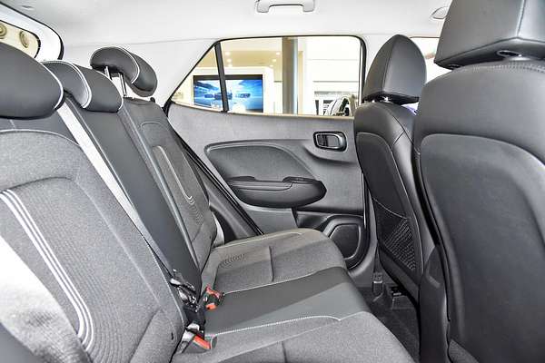 2024 Hyundai Venue Active QX.V5