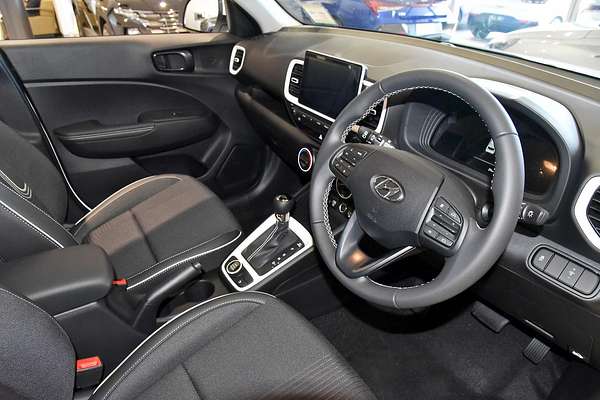 2024 Hyundai Venue Active QX.V5