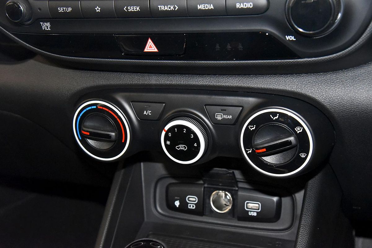 2024 Hyundai Venue Active QX.V5