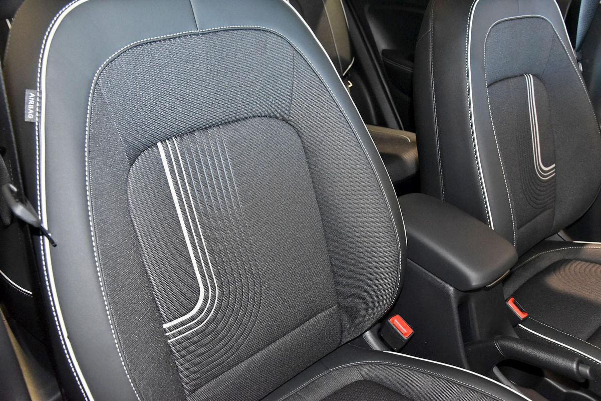 2024 Hyundai Venue Active QX.V5