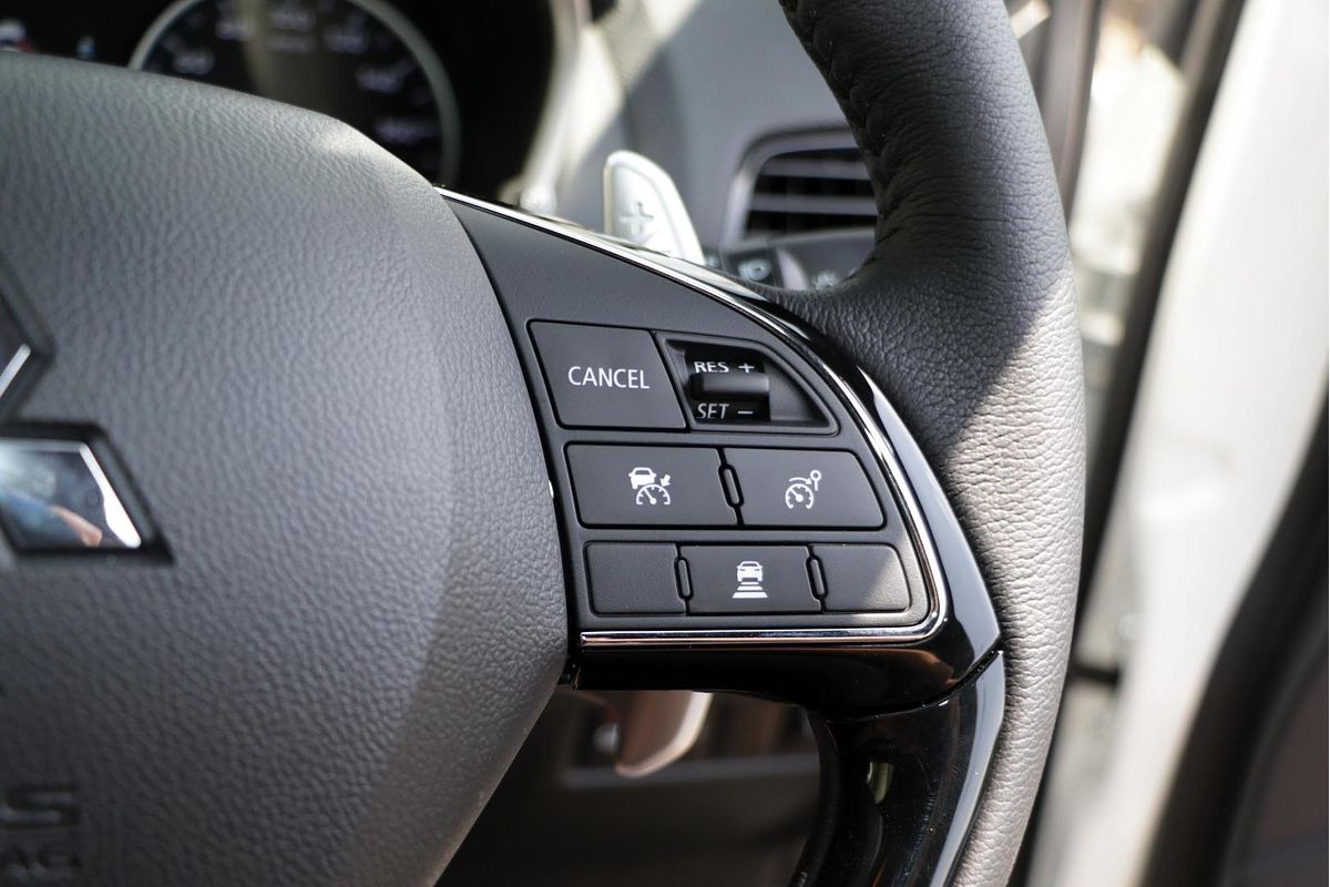 2024 Mitsubishi Eclipse Cross PHEV Exceed YB