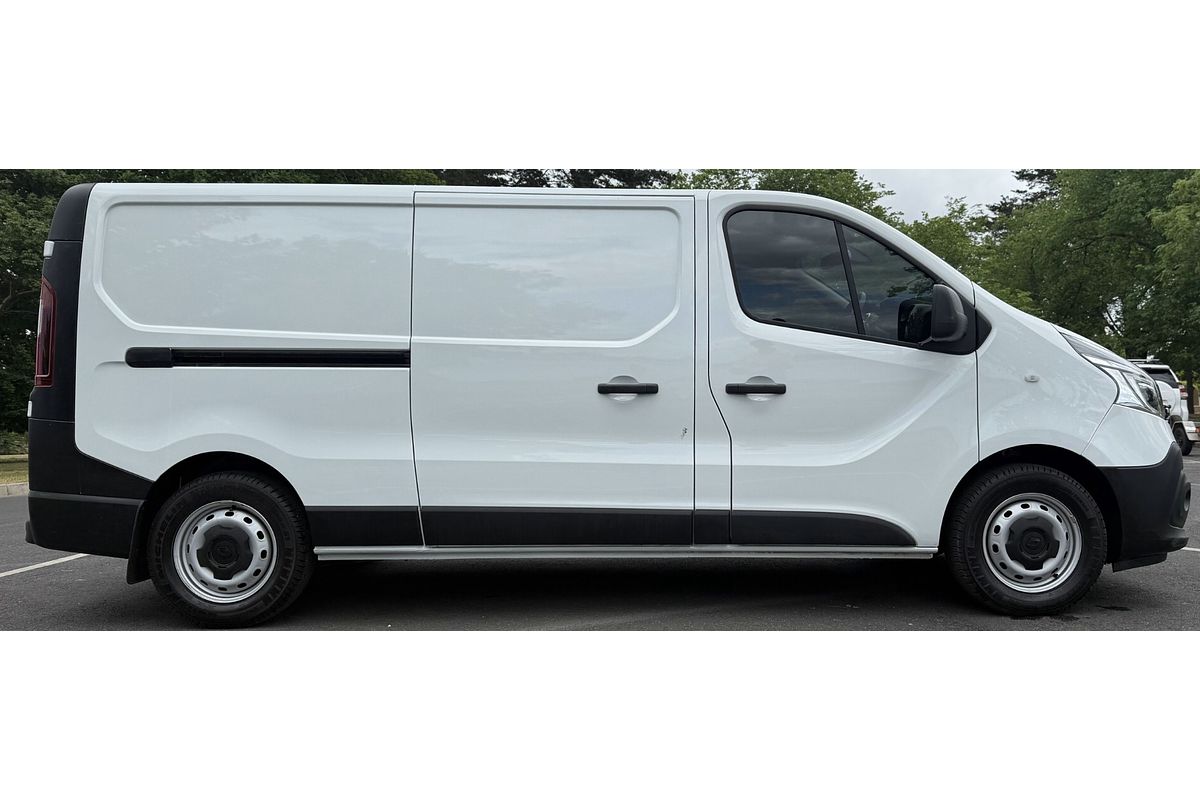 2021 Renault Trafic Premium 103kW X82