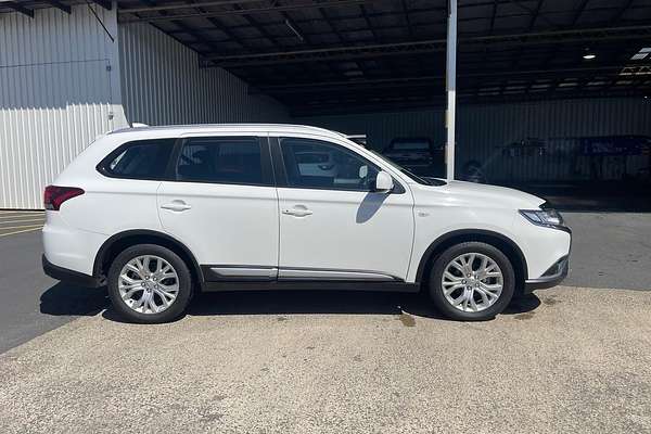 2019 Mitsubishi Outlander ES ZL