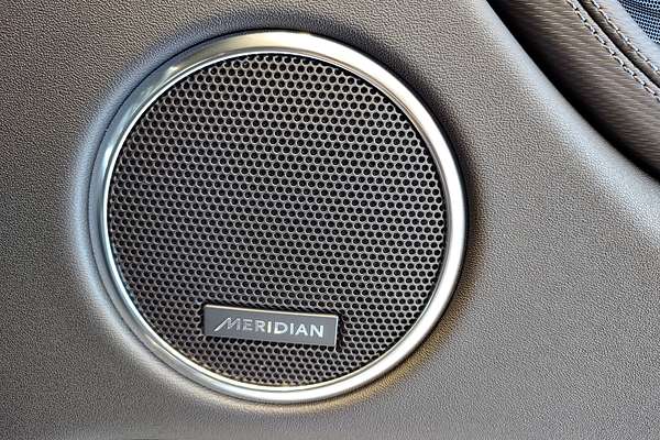 2024 Land Rover Discovery Sport P250 Dynamic SE L550