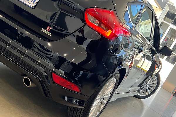 2018 Ford Focus Sport LZ