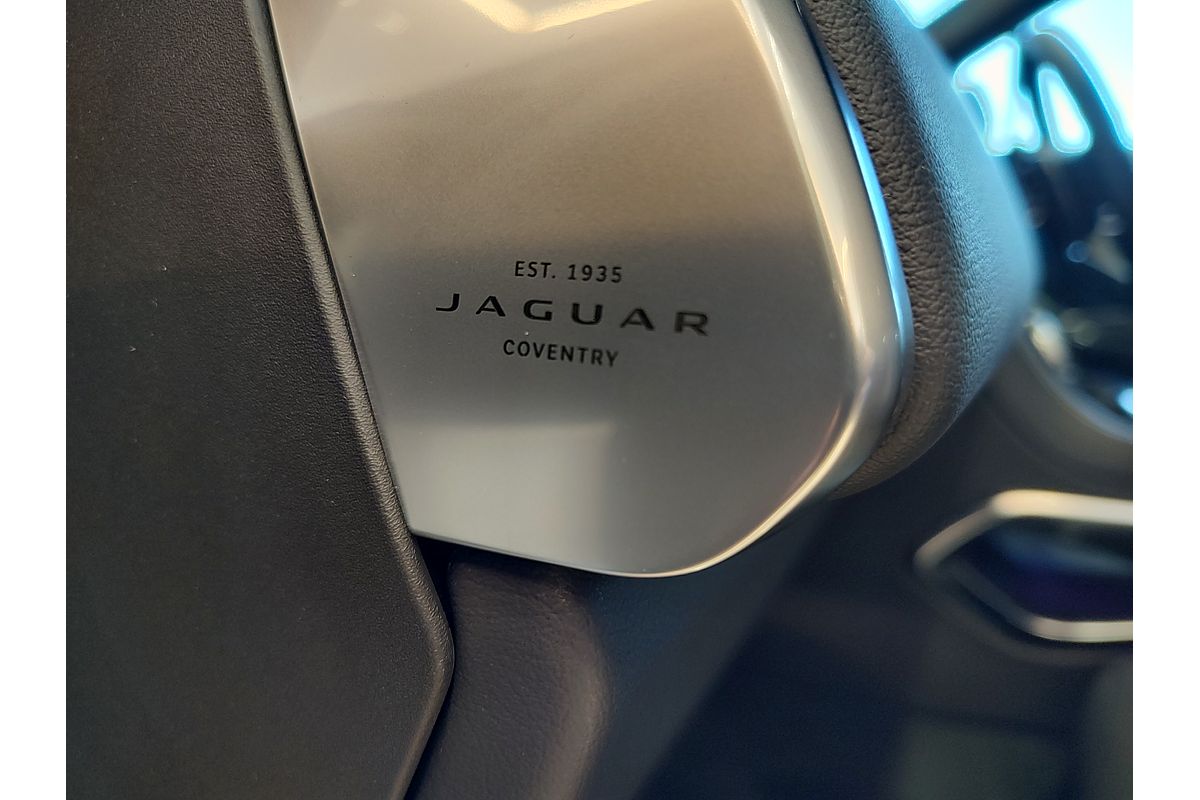 2024 Jaguar F-PACE D300 R-Dynamic SE X761