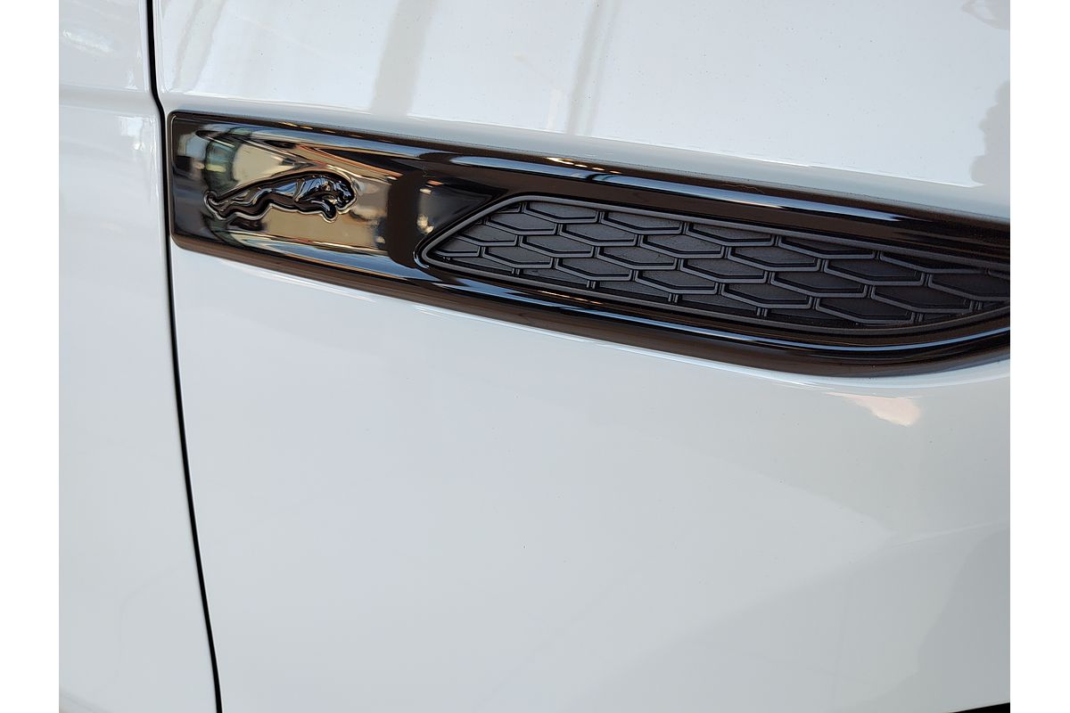 2024 Jaguar F-PACE D300 R-Dynamic SE X761