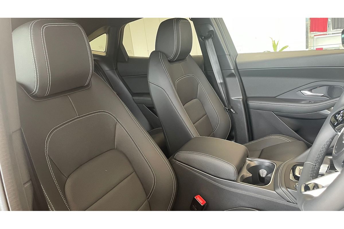 2024 Jaguar E-PACE P250 R-Dynamic SE X540