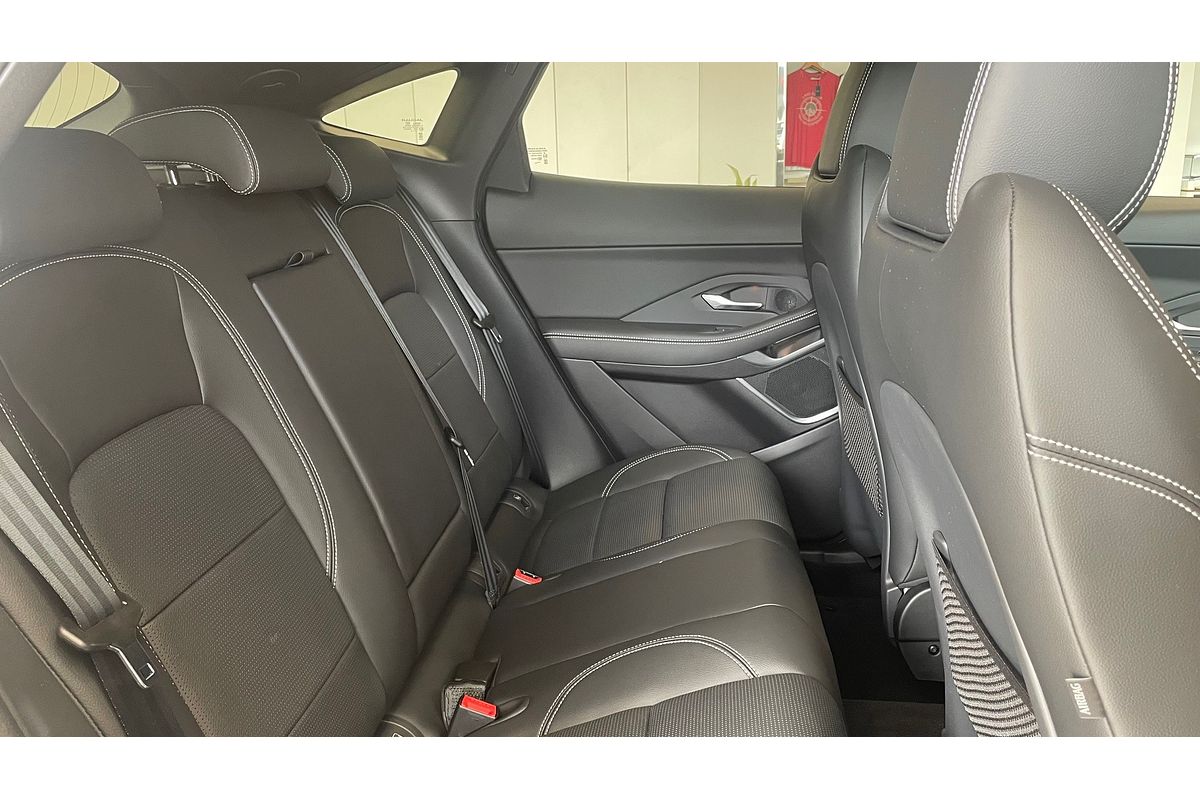 2024 Jaguar E-PACE P250 R-Dynamic SE X540