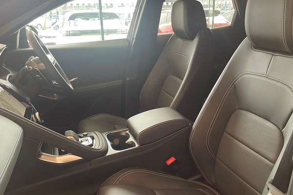 2024 Jaguar E-PACE P250 R-Dynamic SE X540