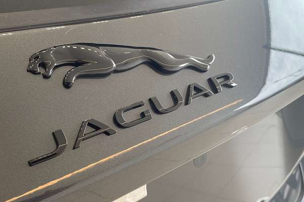 2024 Jaguar E-PACE P250 R-Dynamic SE X540