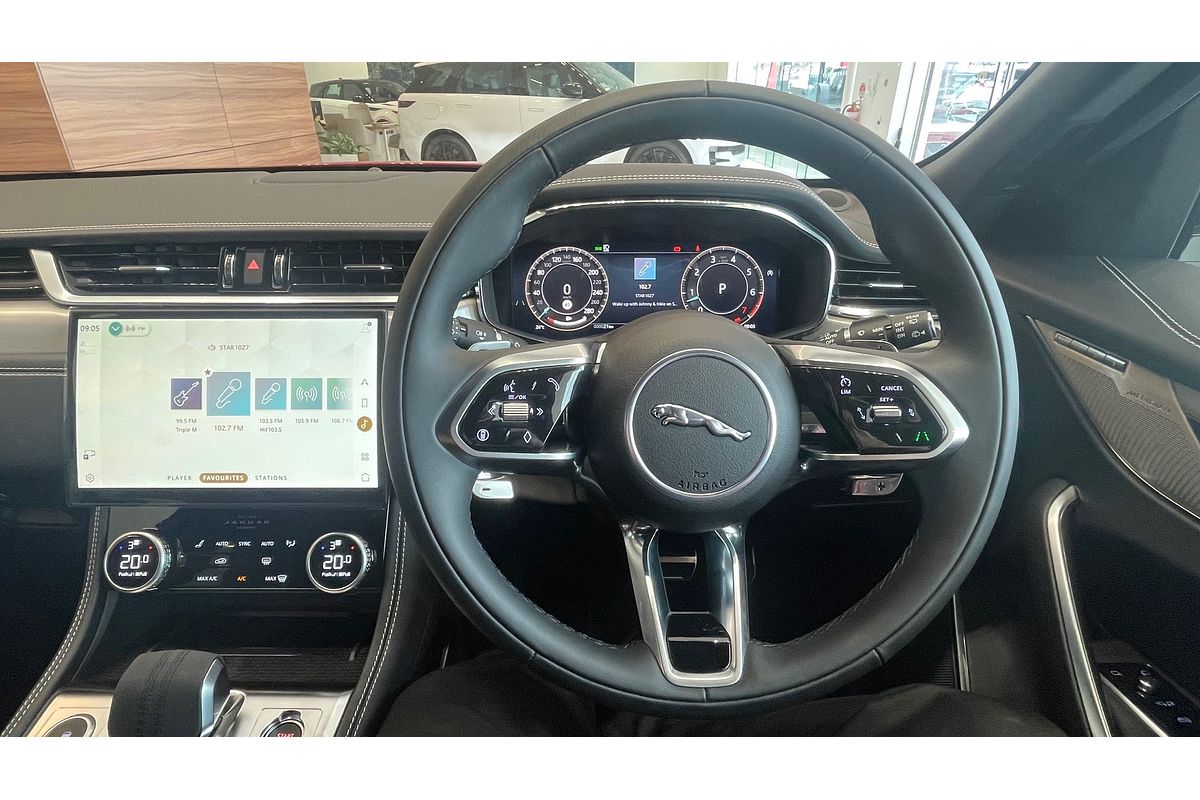 2024 Jaguar F-PACE P250 R-Dynamic SE X761