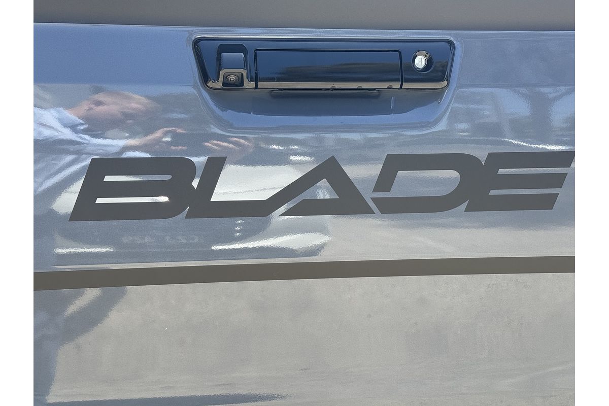 2024 Isuzu D-MAX BLADE 4X4