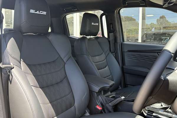 2024 Isuzu D-MAX BLADE 4X4