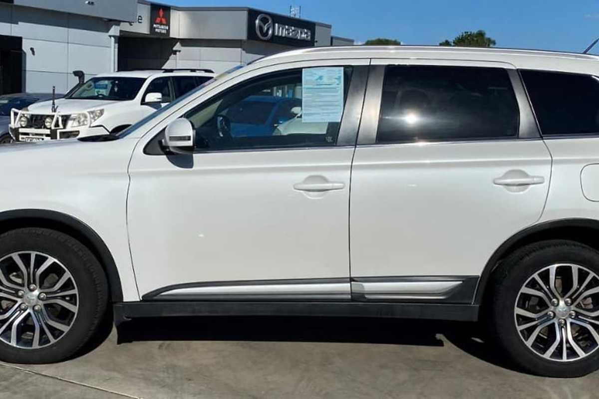 2015 Mitsubishi OUTLANDER XLS ZK