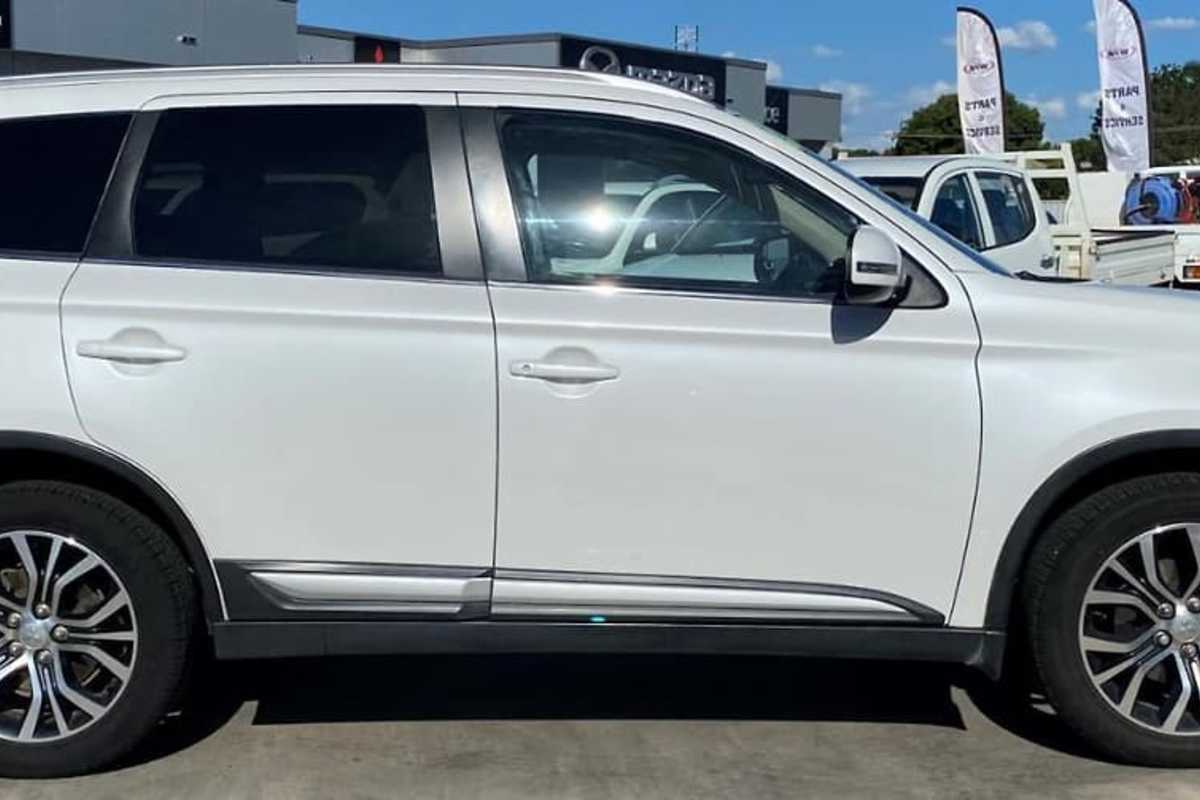 2015 Mitsubishi OUTLANDER XLS ZK