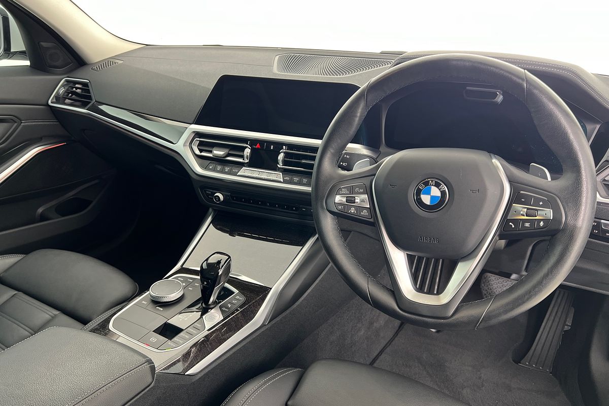 2019 BMW 3 Series 330i Luxury Line G20