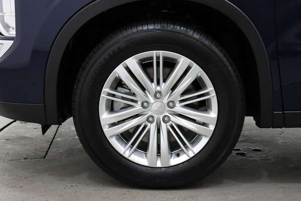 2023 Mitsubishi Outlander LS ZM