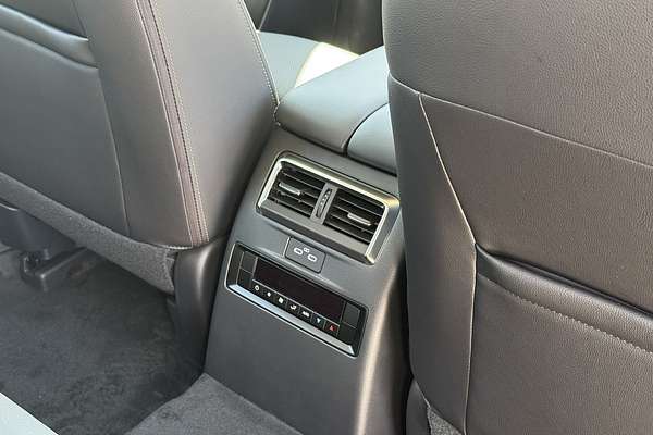 2024 Mazda CX-80 G40e Touring KL