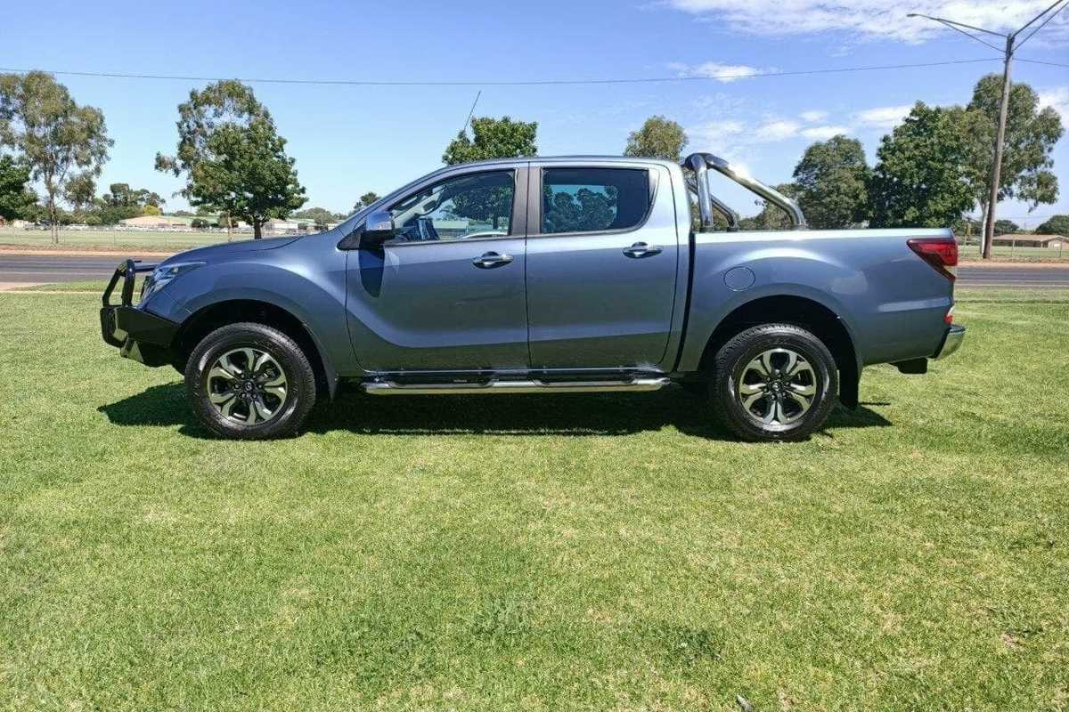2017 Mazda BT-50 GT UR
