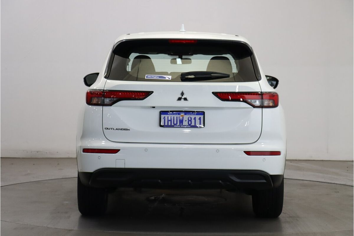 2022 Mitsubishi Outlander ES ZM