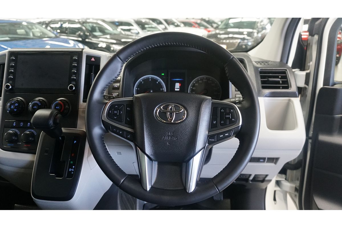 2022 Toyota Hiace Commuter GDH322R