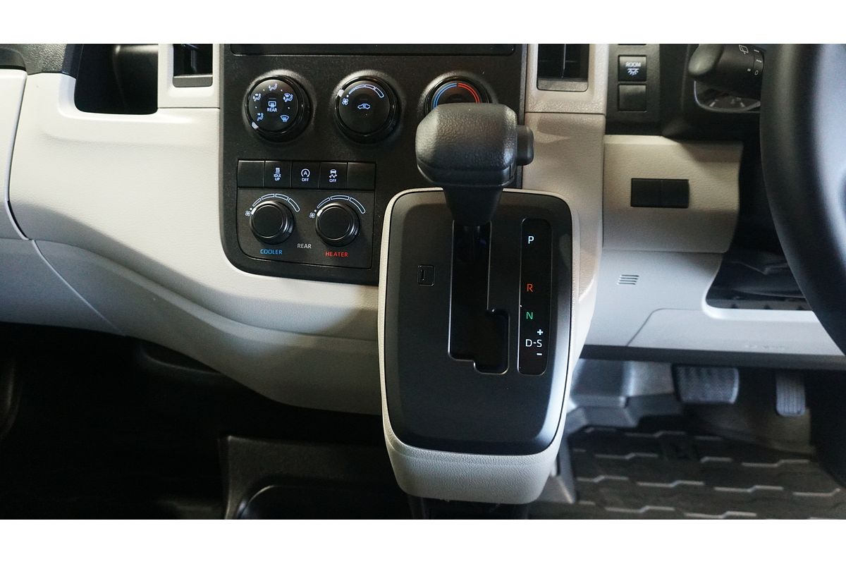 2022 Toyota Hiace Commuter GDH322R