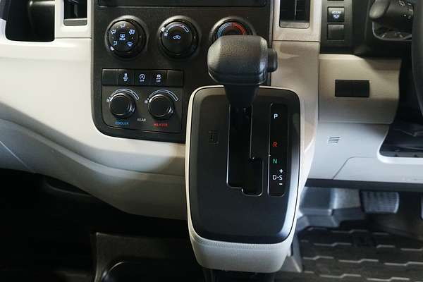 2022 Toyota Hiace Commuter GDH322R