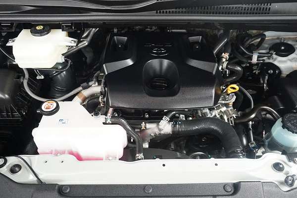 2022 Toyota Hiace Commuter GDH322R