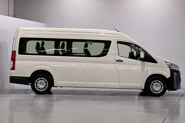 2023 Toyota Hiace Commuter GDH322R