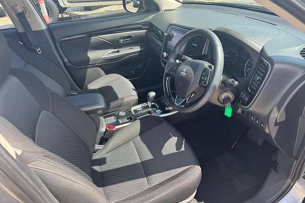 2021 Mitsubishi Outlander ES ZL