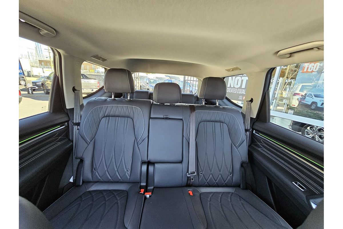 2024 LDV D90 Executive SV9A