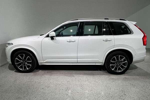 2018 Volvo XC90 T6 Momentum