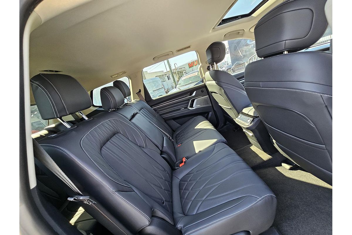 2024 LDV D90 Executive SV9A