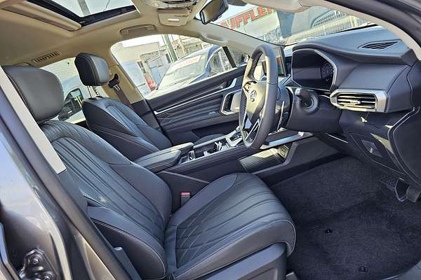 2024 LDV D90 Executive SV9A