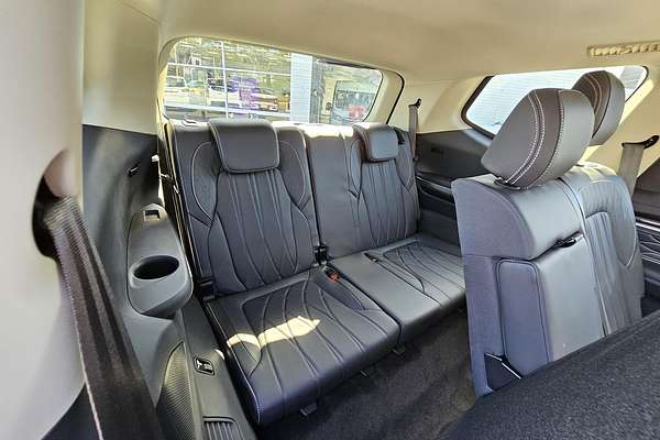 2024 LDV D90 Executive SV9A