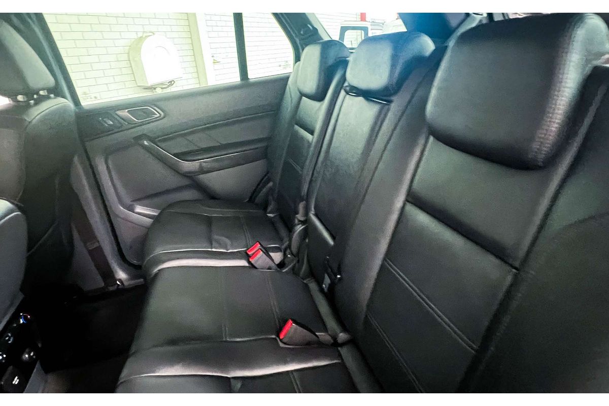 2015 Ford Everest Titanium UA