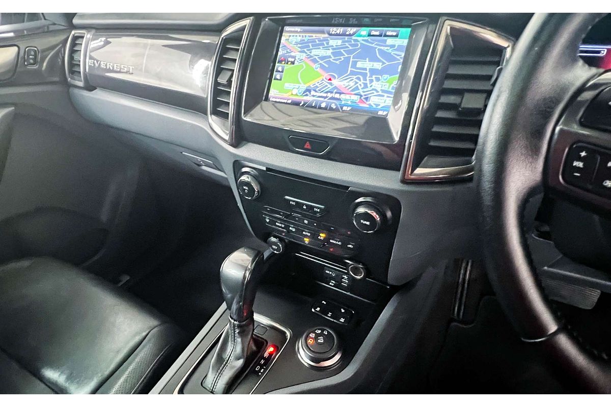 2015 Ford Everest Titanium UA