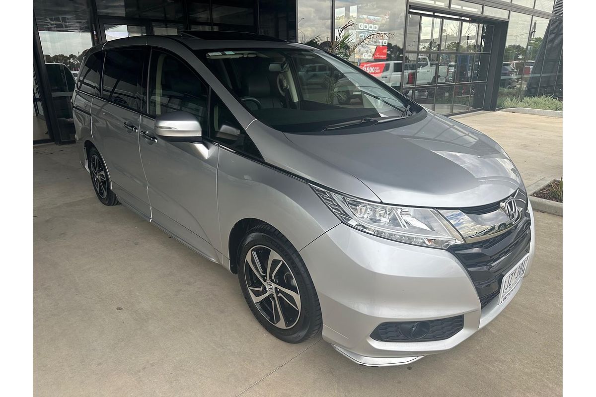 2017 Honda Odyssey VTi-L 5th Gen