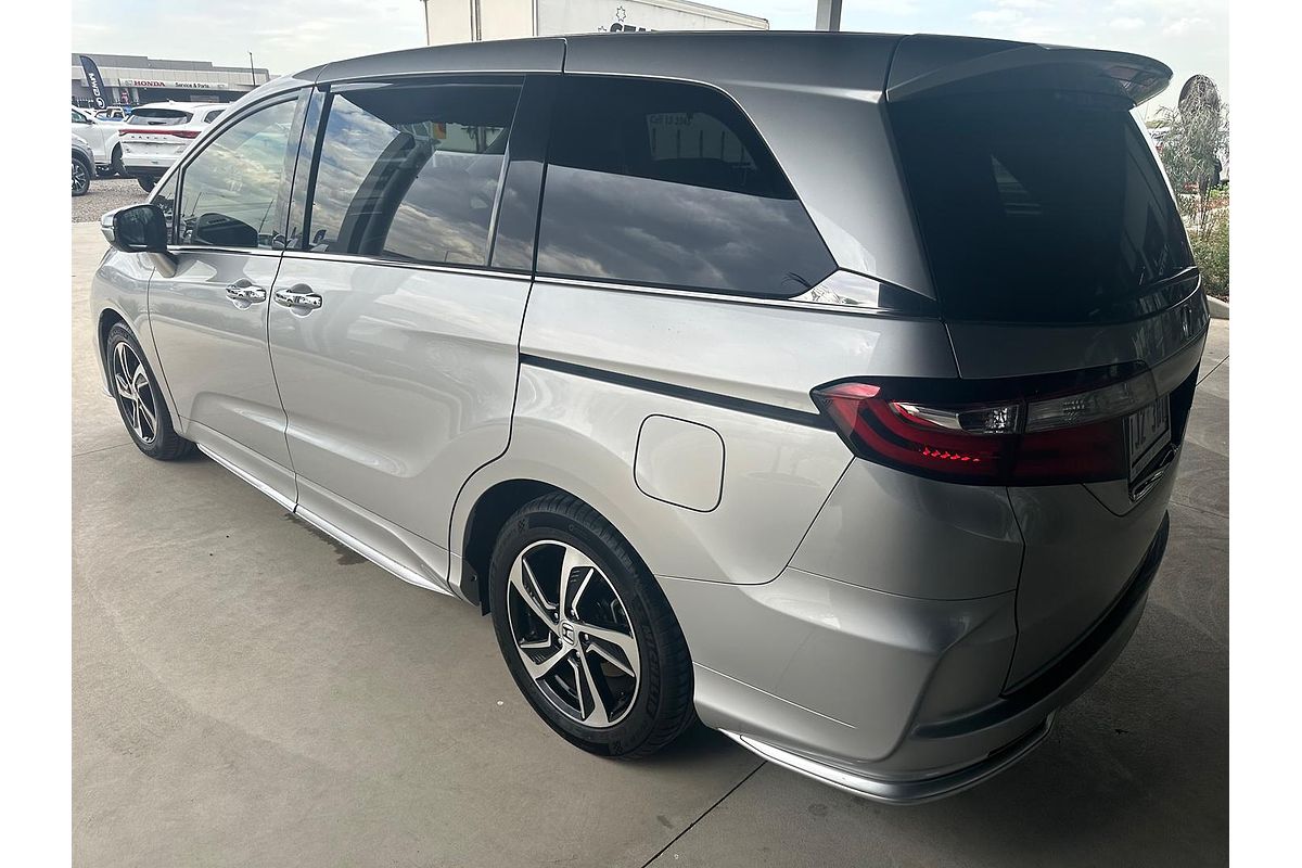 2017 Honda Odyssey VTi-L 5th Gen