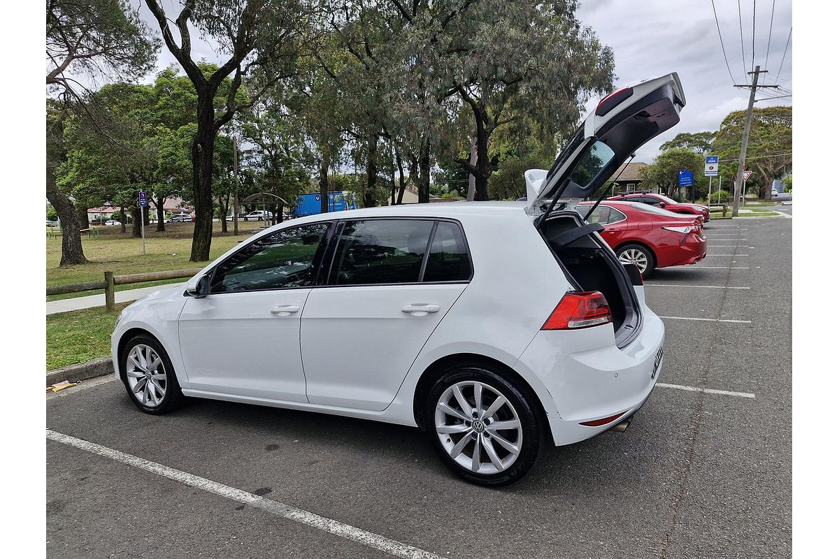 2013 Volkswagen Golf 103TSI Highline 7