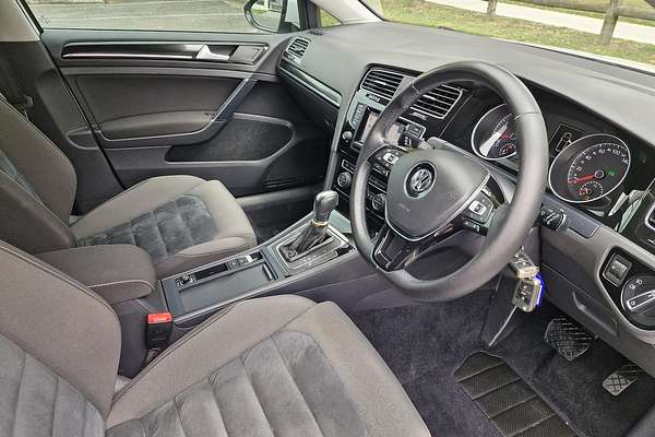 2013 Volkswagen Golf 103TSI Highline 7