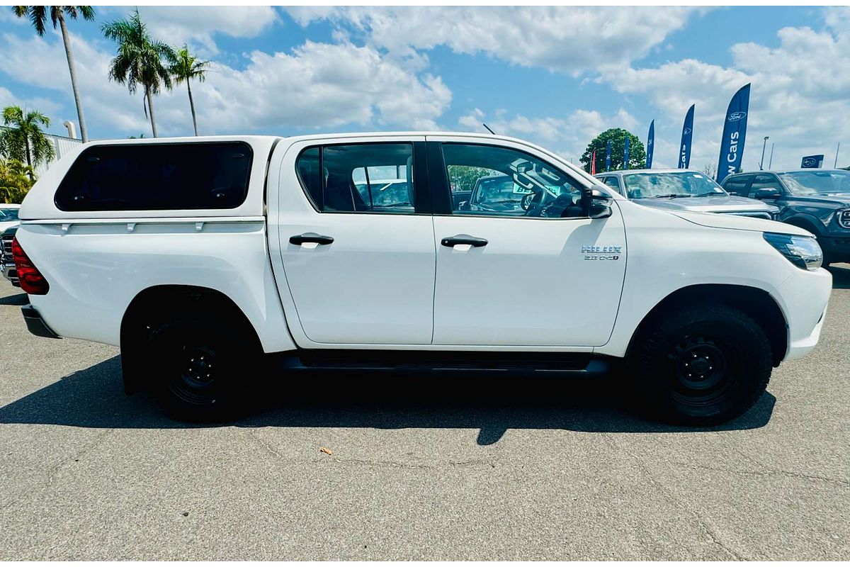 2017 Toyota Hilux SR GUN126R 4X4