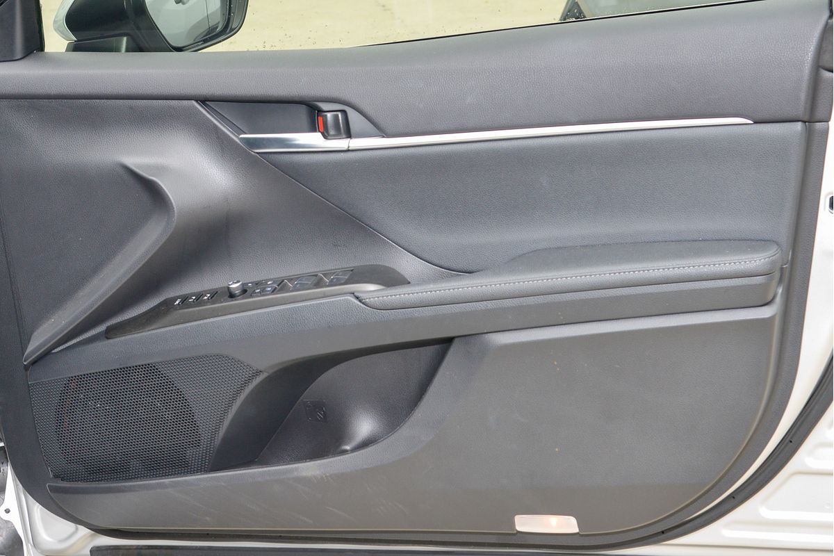 2023 Toyota Camry SL AXVH70R