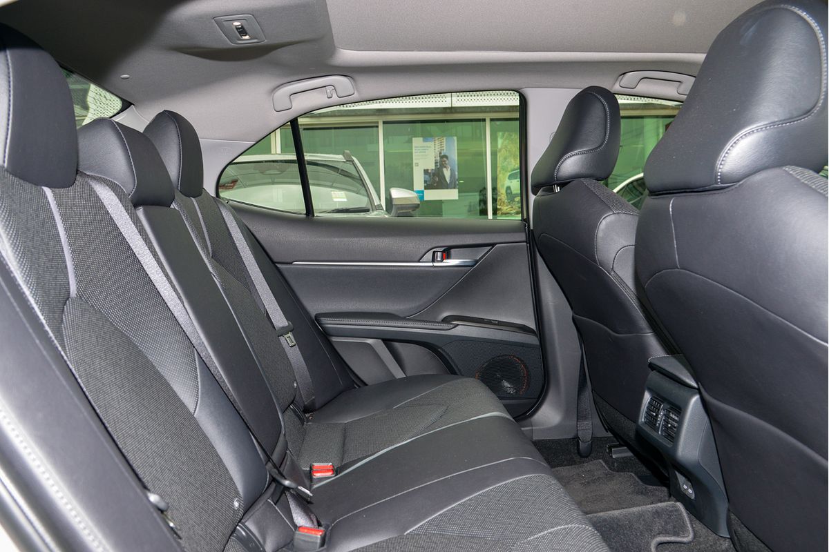 2023 Toyota Camry SL AXVH70R