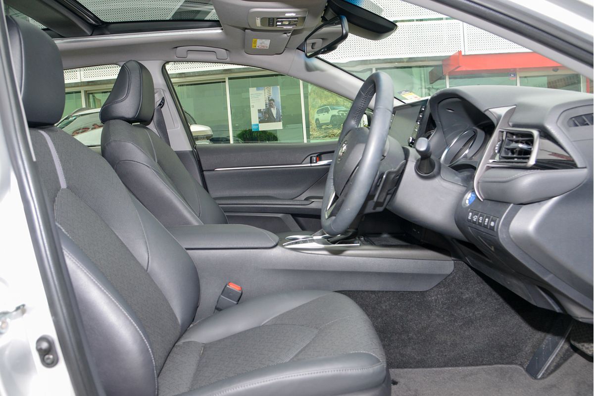 2023 Toyota Camry SL AXVH70R