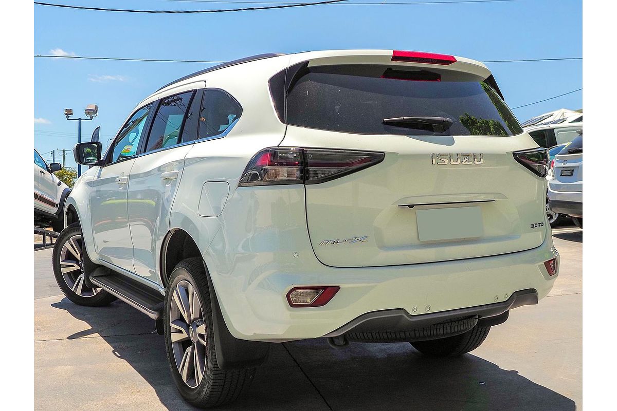 2023 Isuzu MU-X LS-T