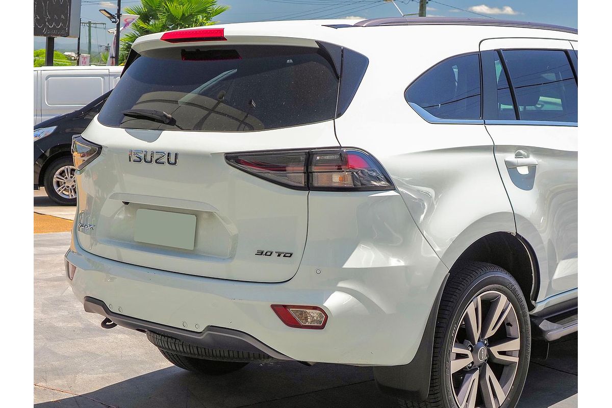 2023 Isuzu MU-X LS-T