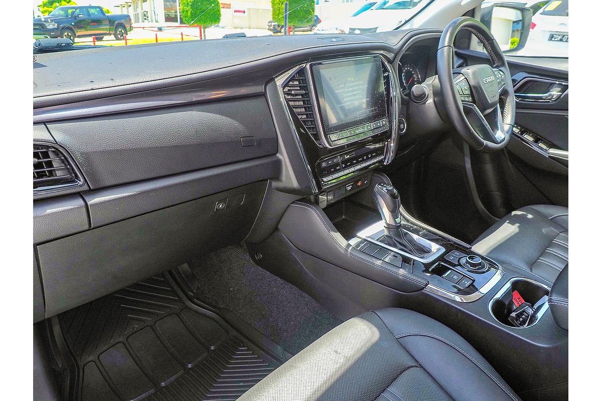 2023 Isuzu MU-X LS-T